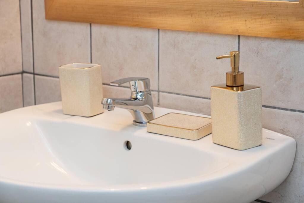 Appartement & Elegant With Private Garden